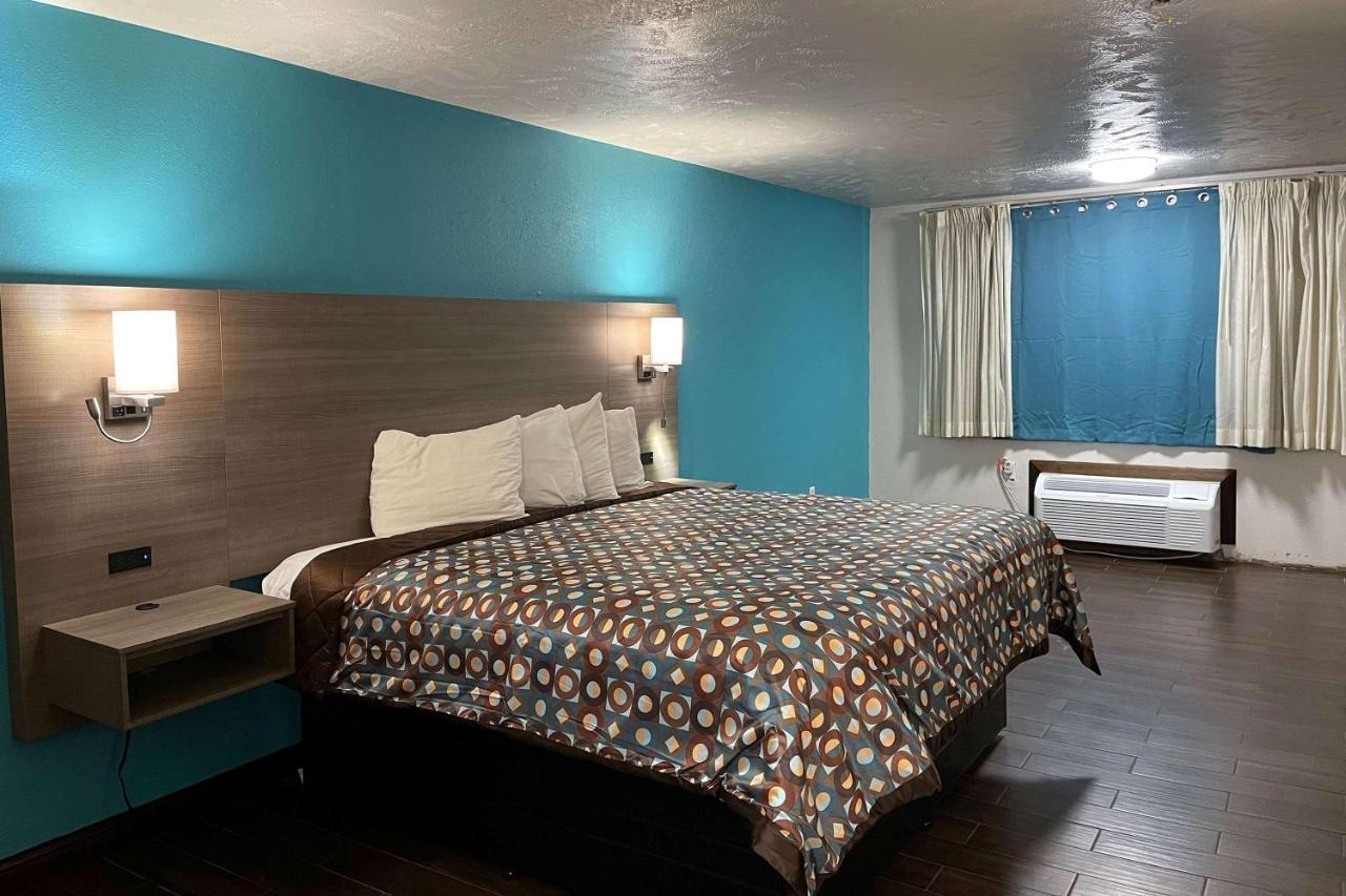 Hotel Baymont By Wyndham Bellevue - Omaha Extérieur photo