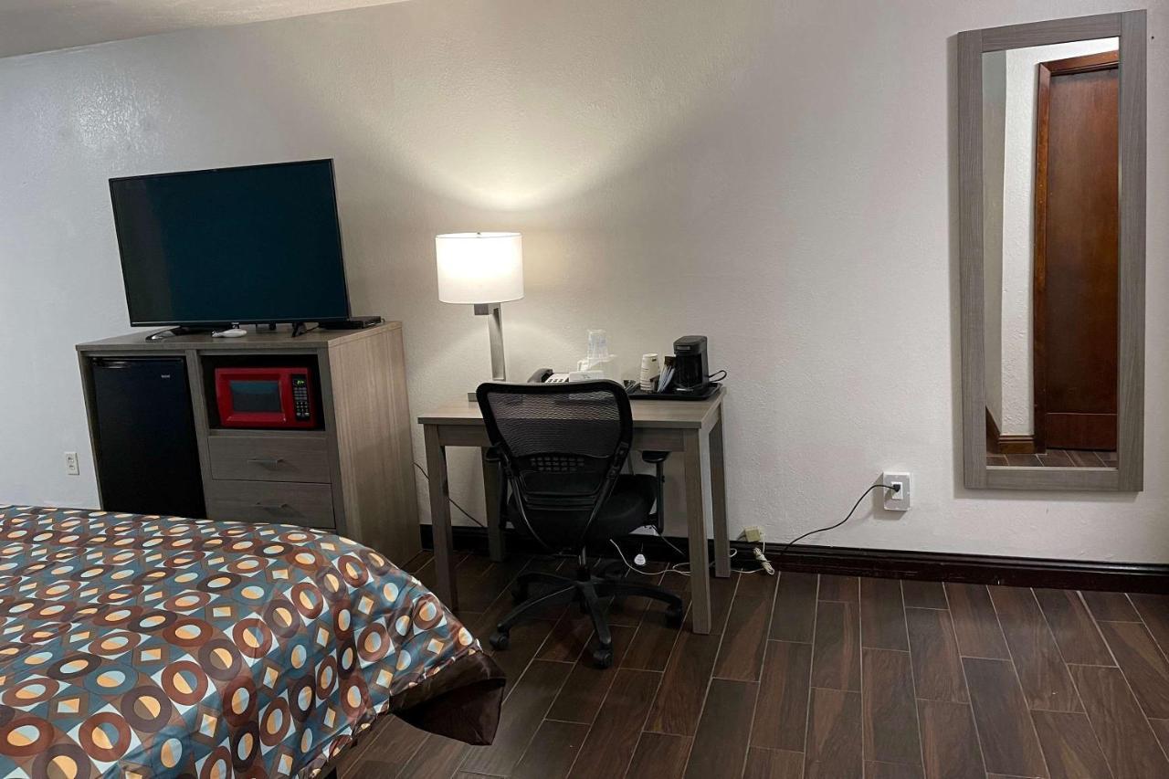 Hotel Baymont By Wyndham Bellevue - Omaha Extérieur photo