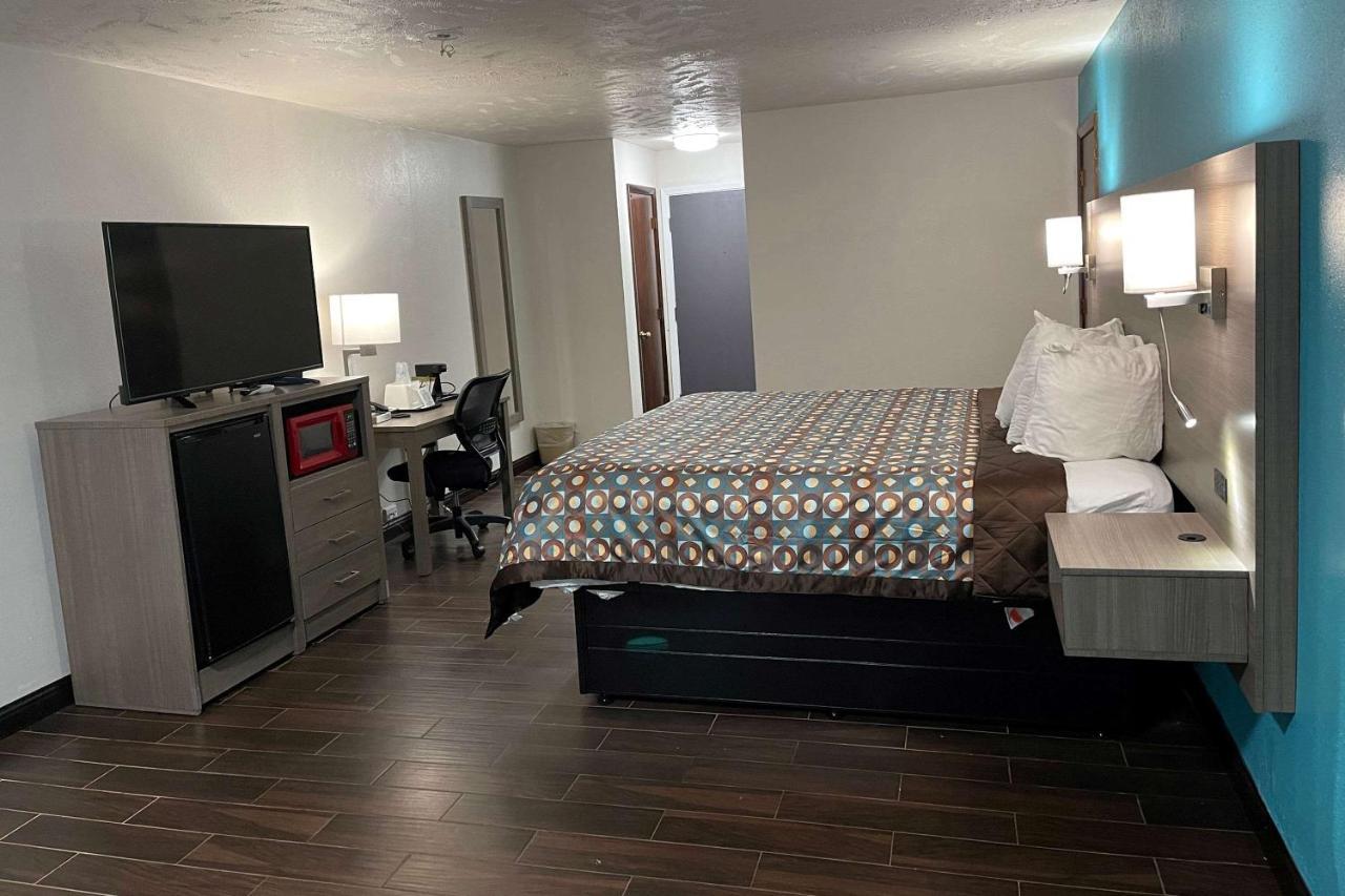 Hotel Baymont By Wyndham Bellevue - Omaha Extérieur photo