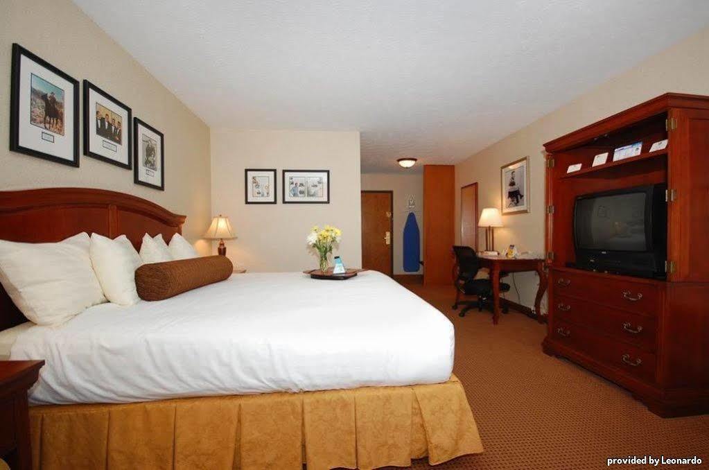 Hotel Baymont By Wyndham Bellevue - Omaha Extérieur photo