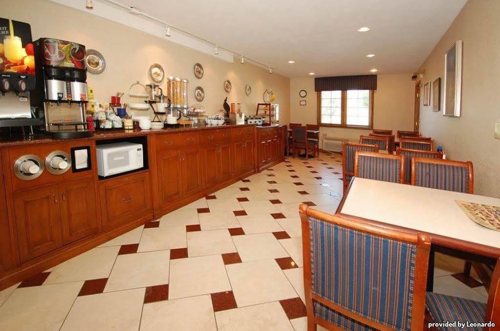 Hotel Baymont By Wyndham Bellevue - Omaha Extérieur photo