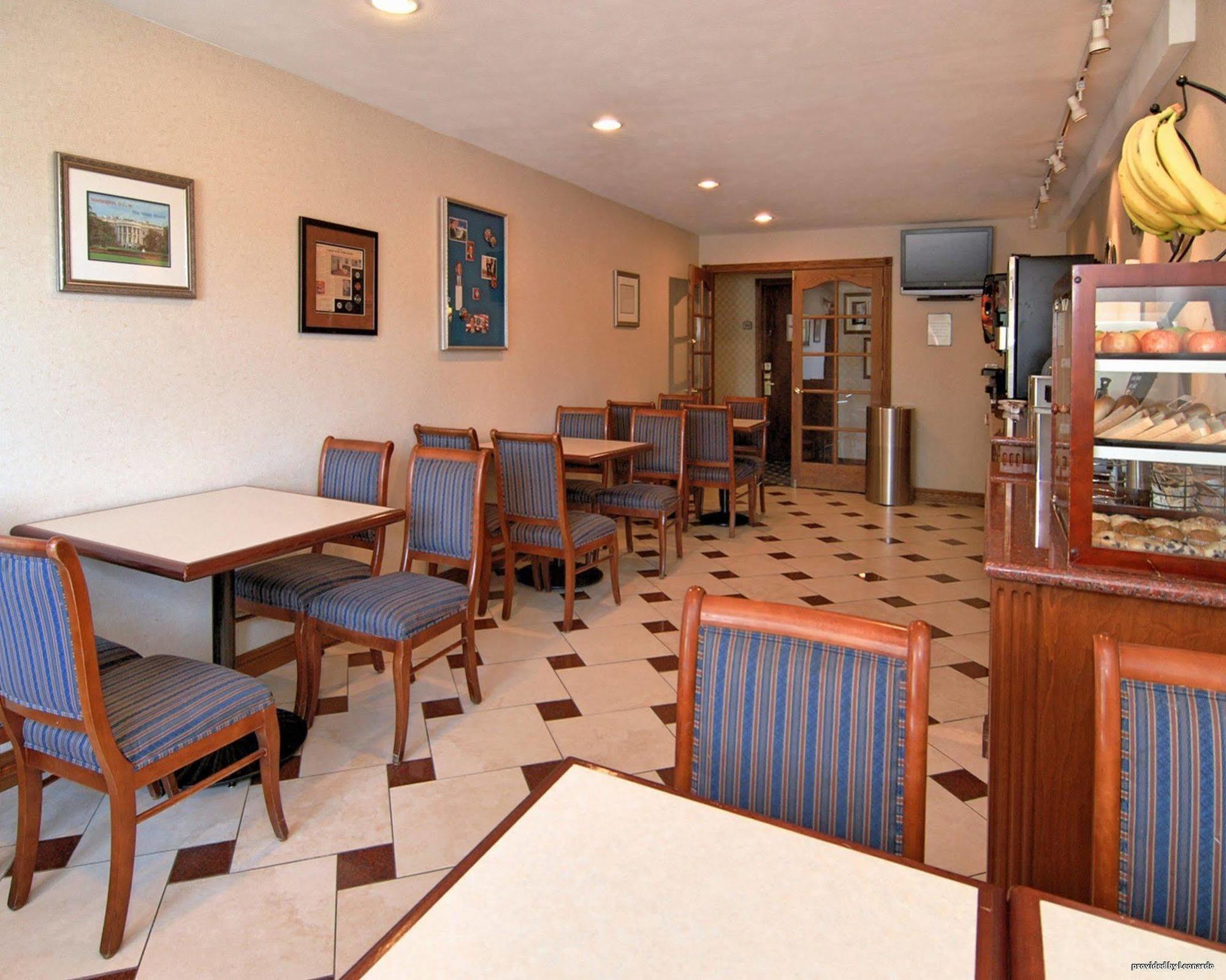 Hotel Baymont By Wyndham Bellevue - Omaha Extérieur photo