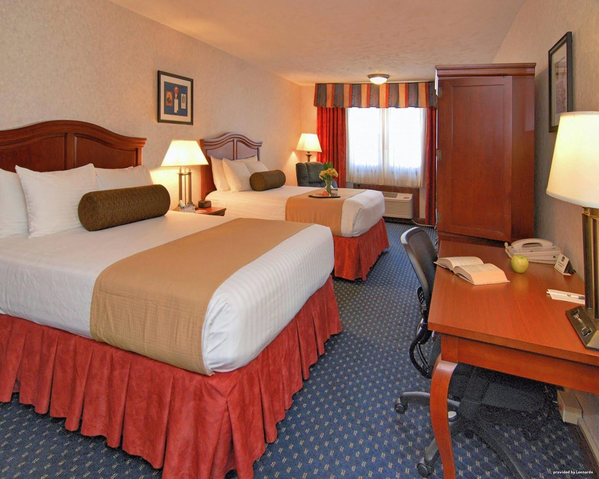 Hotel Baymont By Wyndham Bellevue - Omaha Extérieur photo
