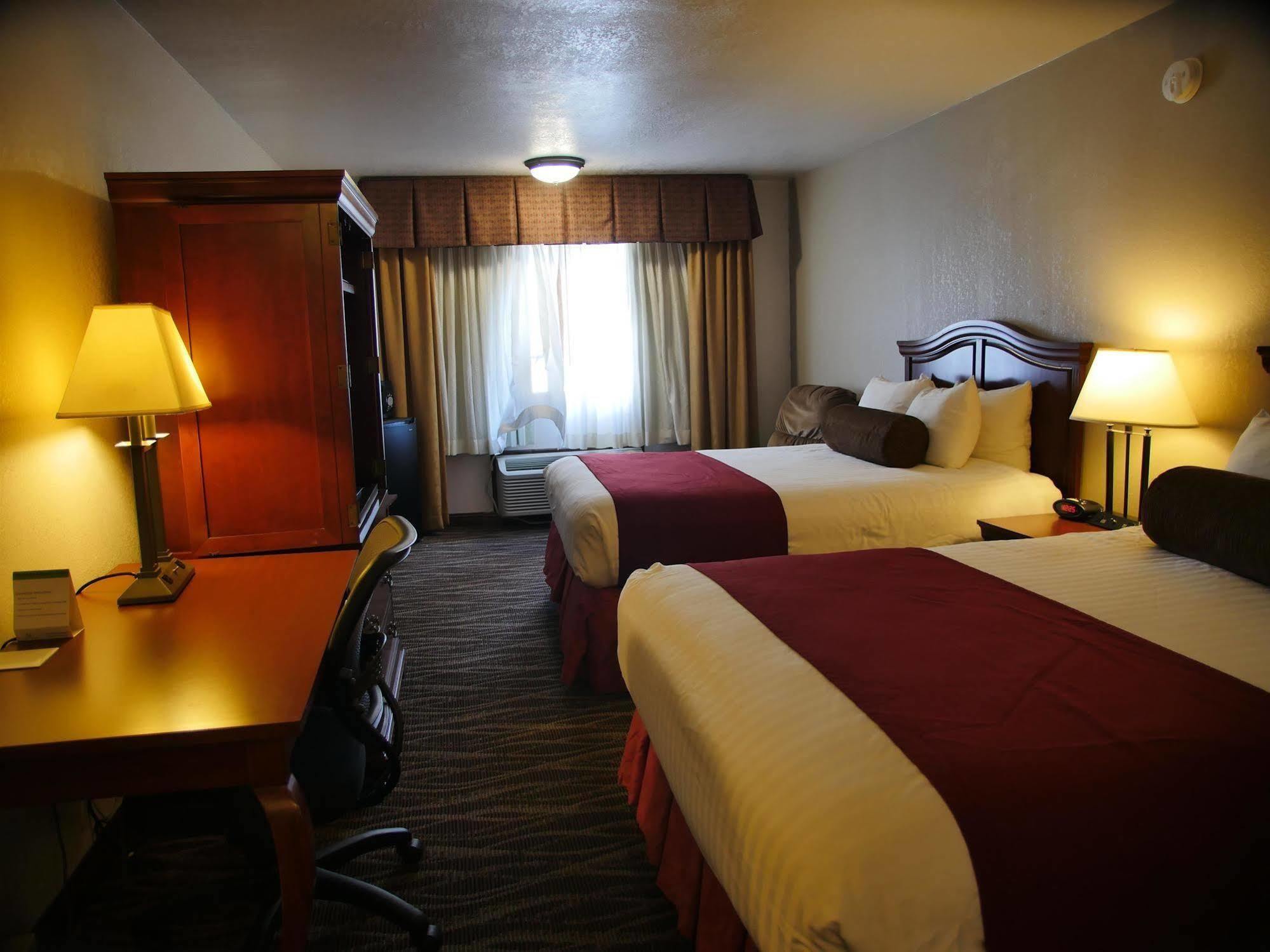 Hotel Baymont By Wyndham Bellevue - Omaha Extérieur photo