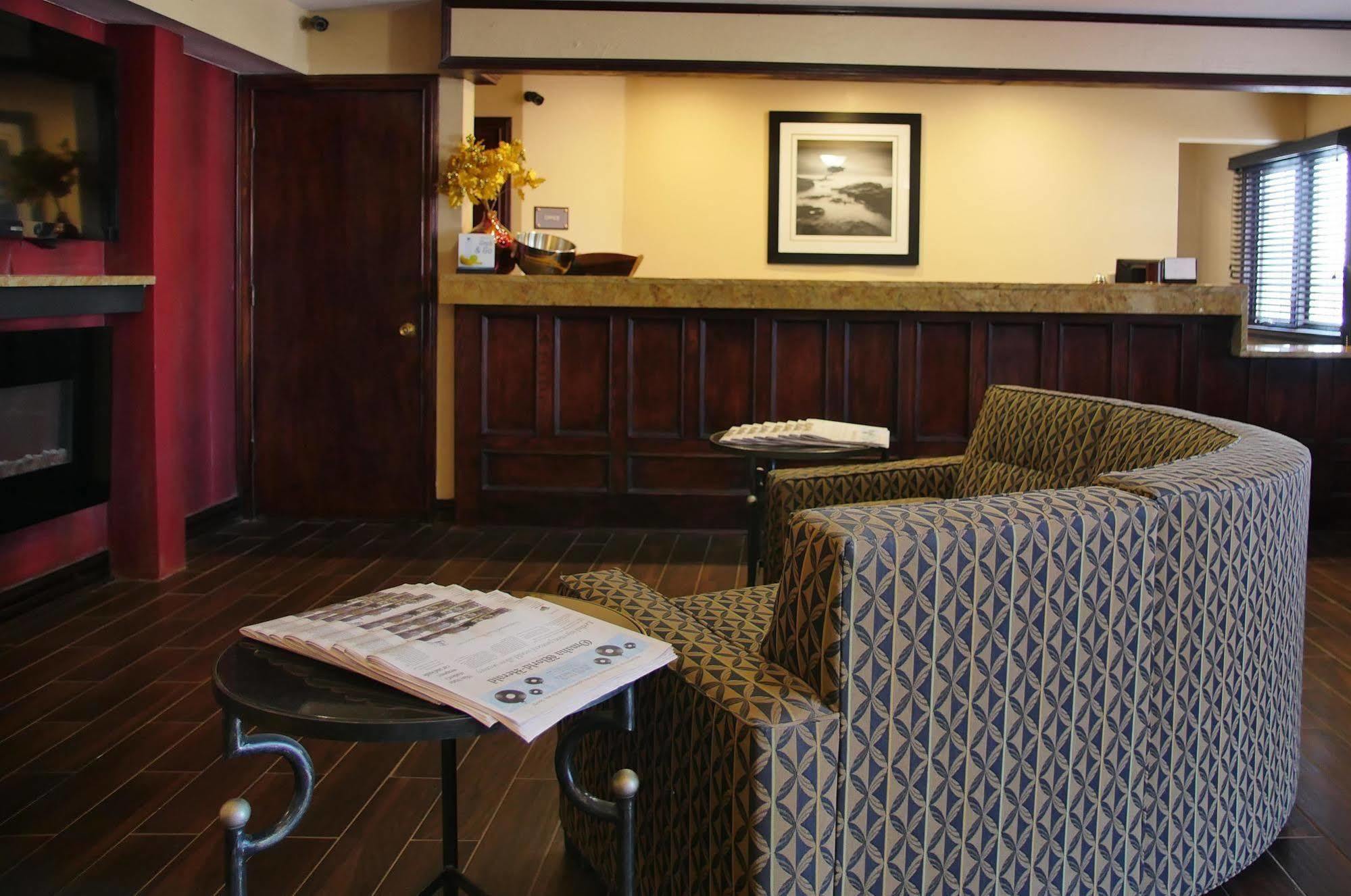 Hotel Baymont By Wyndham Bellevue - Omaha Extérieur photo